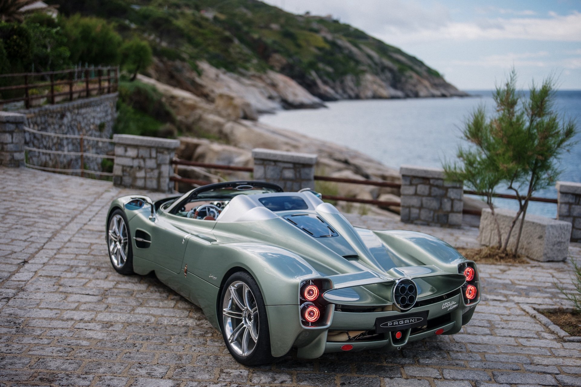 ffs-elba-ff102661-copy Pagani Utopia Roadster