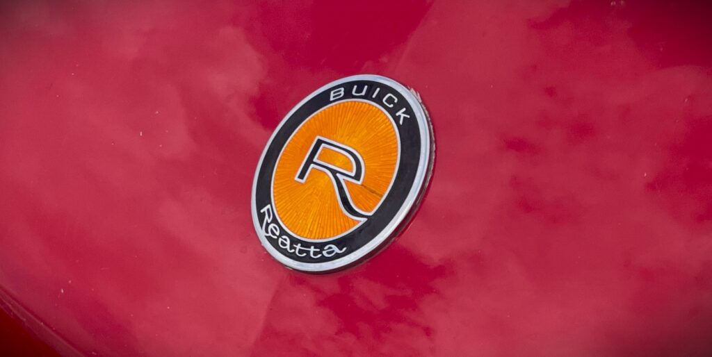 img_0395-1-1024x514-1 Buick Reatta Hood emblem