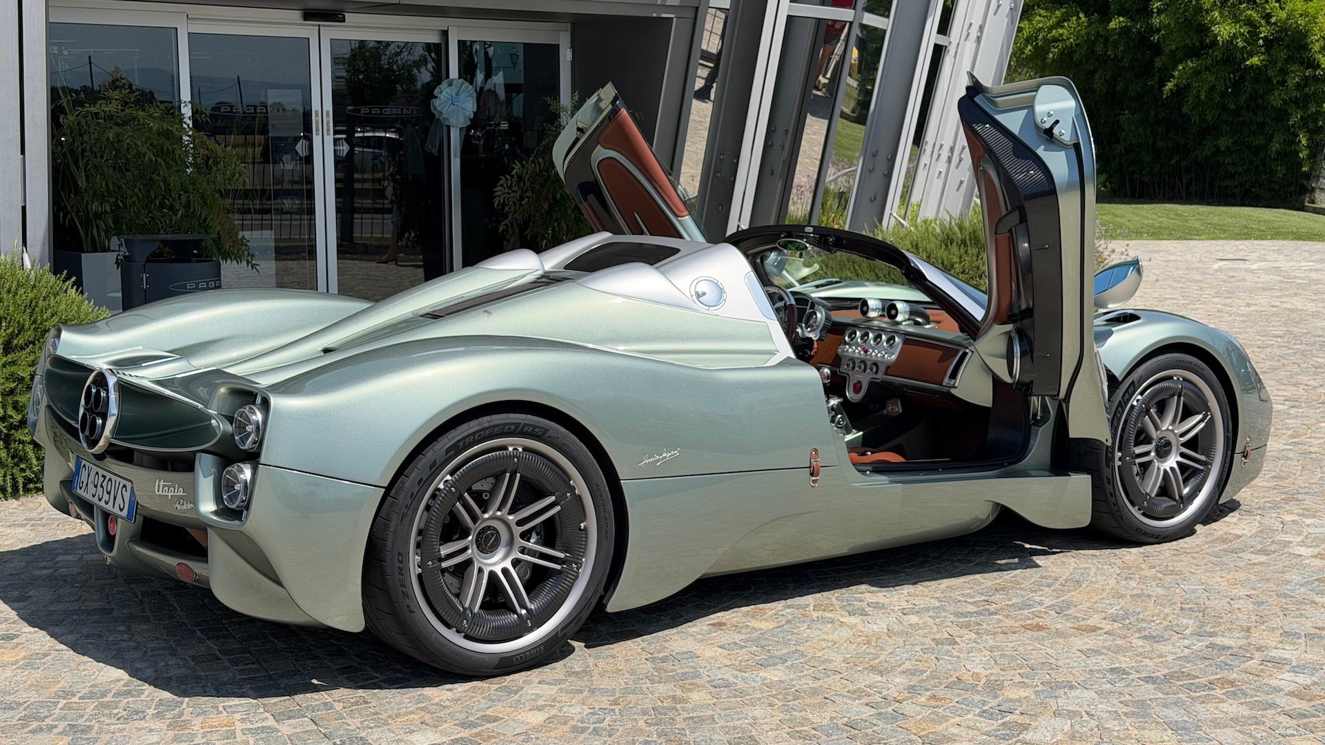pagani-utopia-roadster-test-jerry-perez-15 Pagani Utopia Roadster